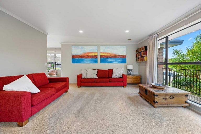 Photo of property in 6 Inveraray Place, Nawton, Hamilton, 3200