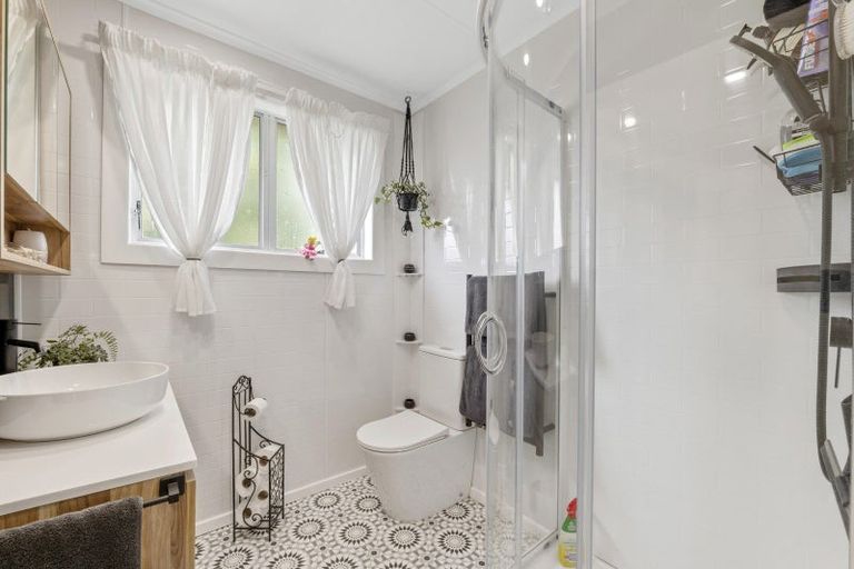 Photo of property in 186 Regan Street, Stratford, 4332