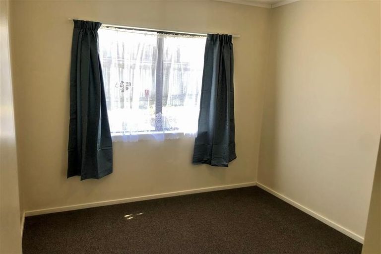 Photo of property in 33 Langdale Avenue, Paraparaumu, 5032