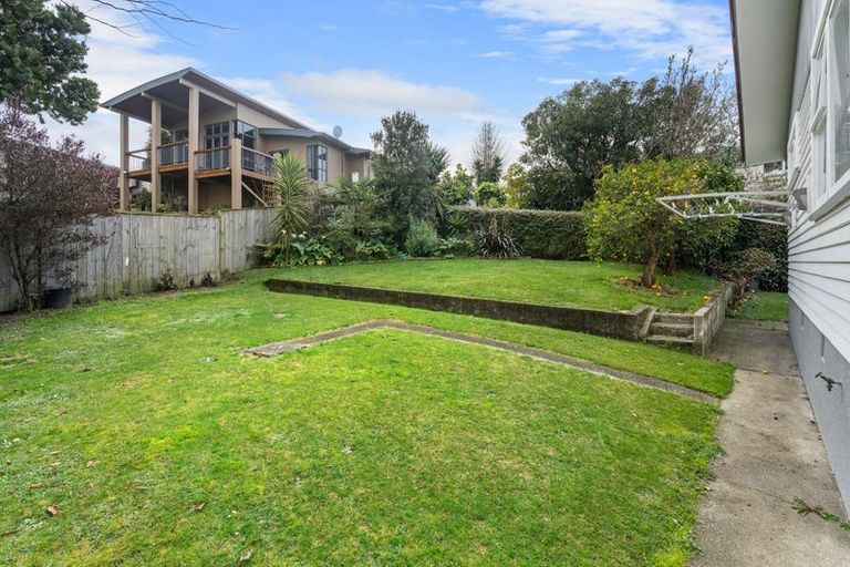 Photo of property in 1 Glen Street, Levin, 5510