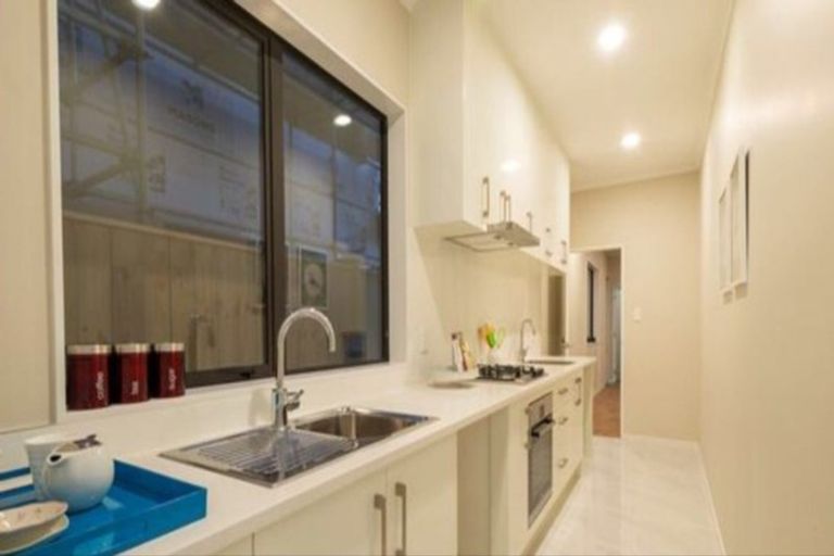 Photo of property in 15 Drumbuoy Drive, Flat Bush, Auckland, 2019