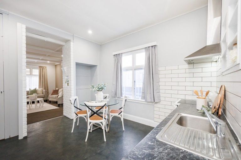 Photo of property in 194 Ferguson Street, West End, Palmerston North, 4412