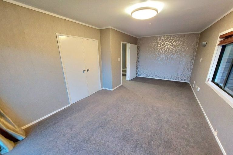 Photo of property in 2a Korotaha Terrace, Rothesay Bay, Auckland, 0630