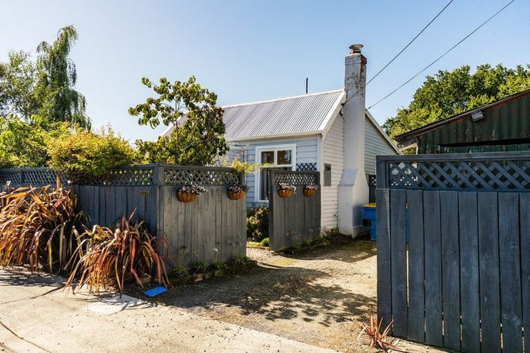 Photo of property in 17 George Street, Milton, 9220