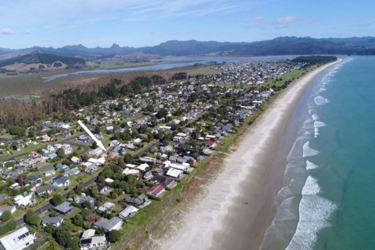 Photo of property in 215 Kenwood Drive, Matarangi, Whitianga, 3592