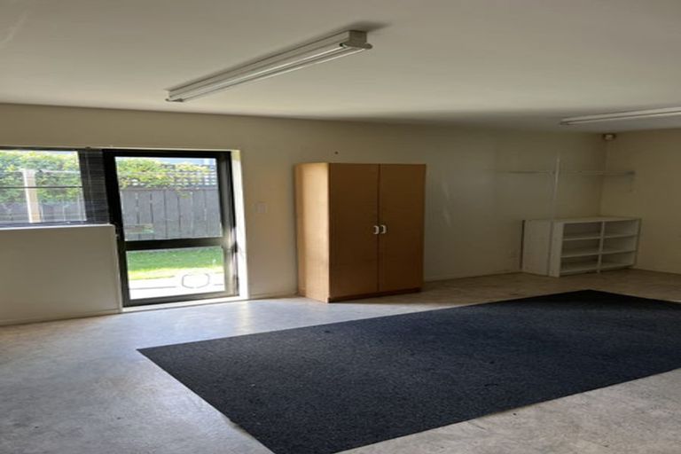 Photo of property in 1 Santa Teresa Court, Paraparaumu Beach, Paraparaumu, 5032