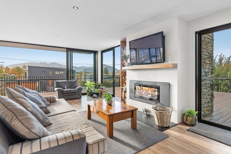 Photo of property in 148 Warren Street, Wanaka, 9305