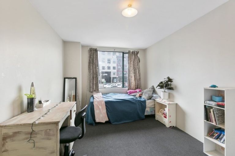 Photo of property in 5u7 Hopper Street, Mount Cook, Wellington, 6011