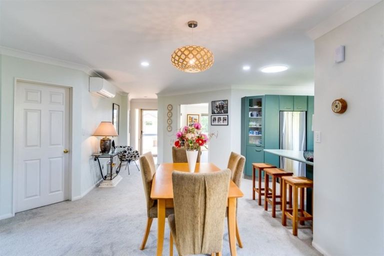 Photo of property in 83 Kensington Drive, Taradale, Napier, 4112