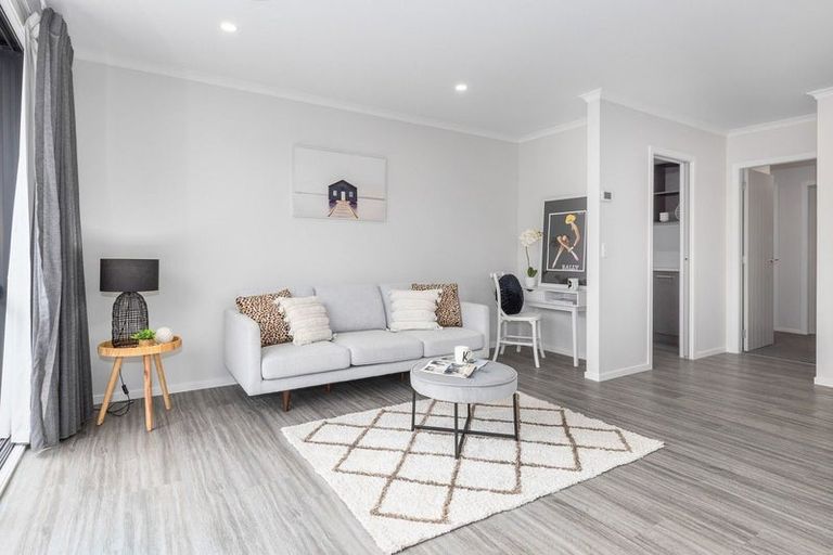 Photo of property in 22 Queen Charlotte Drive, Aotea, Porirua, 5024