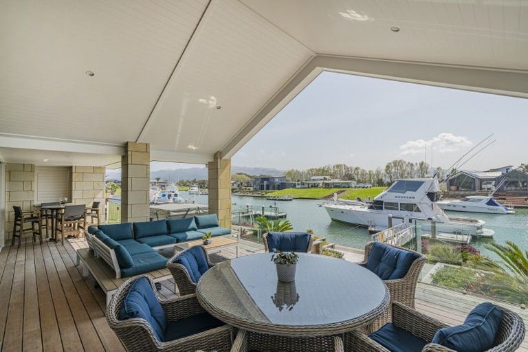 Photo of property in 30 Hei Esplanade, Whitianga, 3510