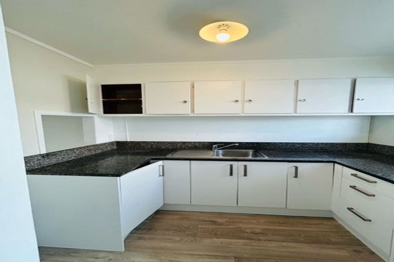Photo of property in 5/45 Kenderdine Road, Papatoetoe, Auckland, 2025