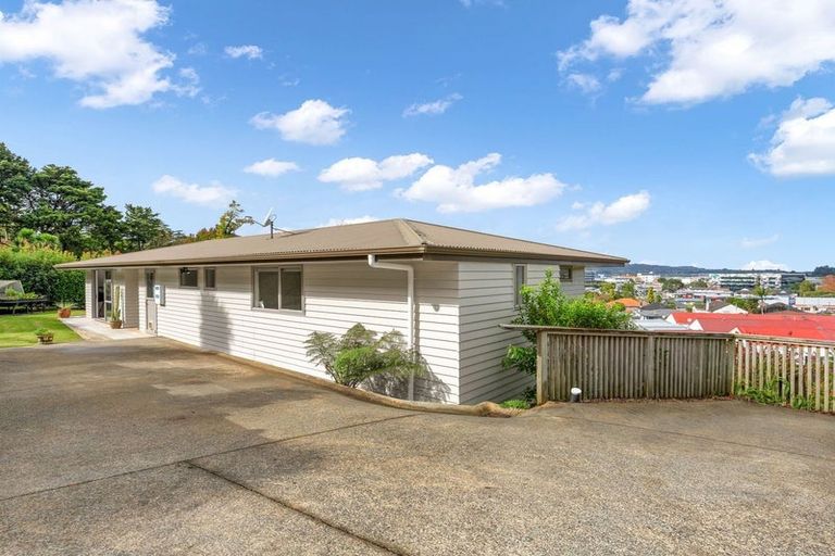 Photo of property in 4 High Oaks Way, Avenues, Whangarei, 0110