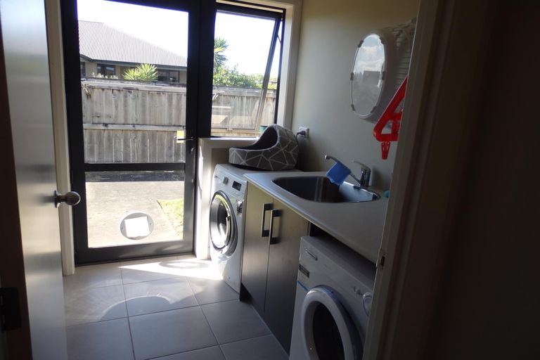 Photo of property in 4 Madison Street, Cambridge, 3434