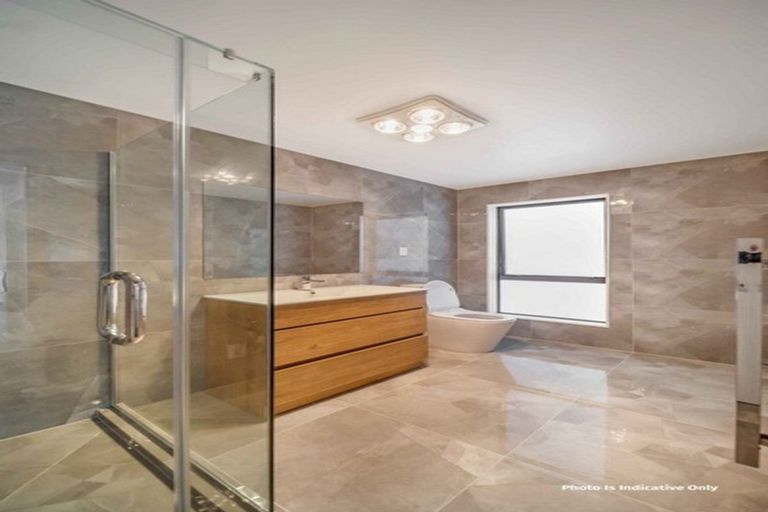Photo of property in 60 Drumbuoy Drive, Flat Bush, Auckland, 2019