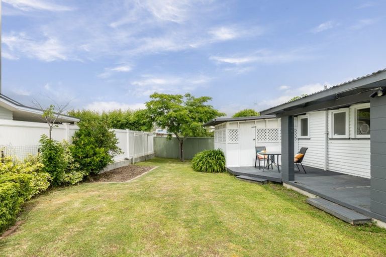 Photo of property in 73 Middle Road, Havelock North, 4130