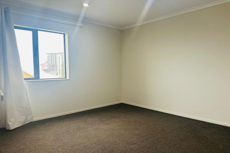 Photo of property in 2/8 Kerrs Road, Wiri, Auckland, 2104