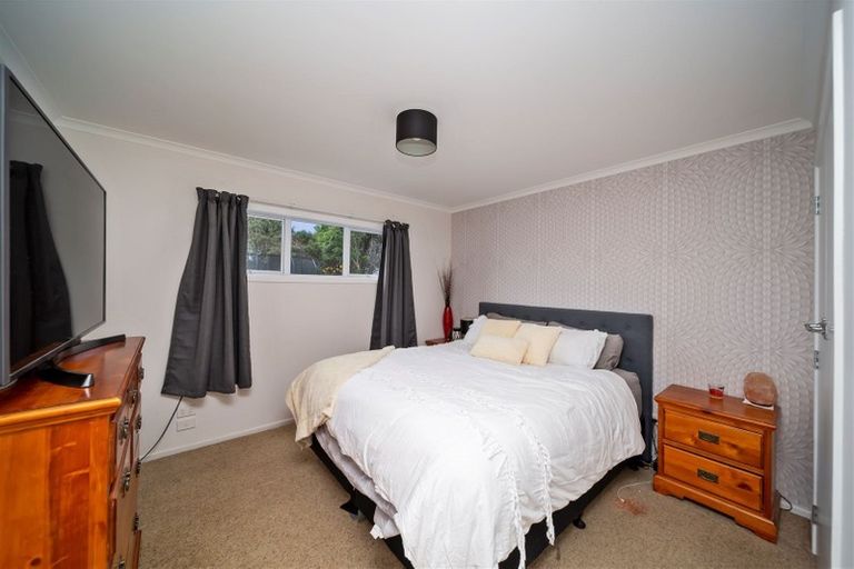 Photo of property in 5 Ngaio Place, Hawera, 4610
