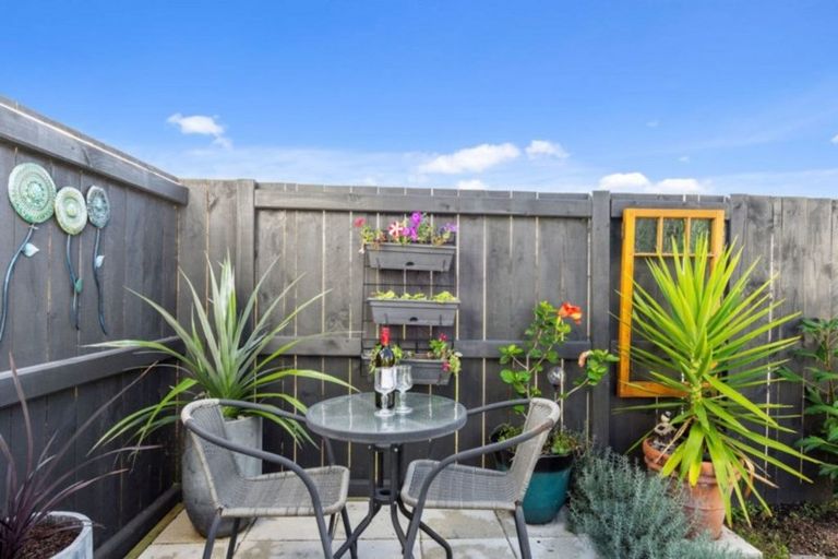Photo of property in 215/11 Kamahi Crescent, Papamoa Beach, Papamoa, 3118