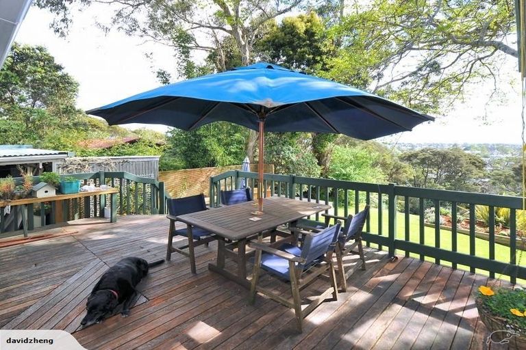 Photo of property in 56 Valley View Road, Glenfield, Auckland, 0629