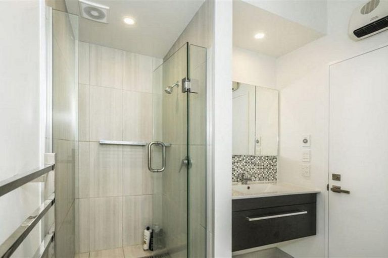 Photo of property in 1036d Colombo Street, St Albans, Christchurch, 8014