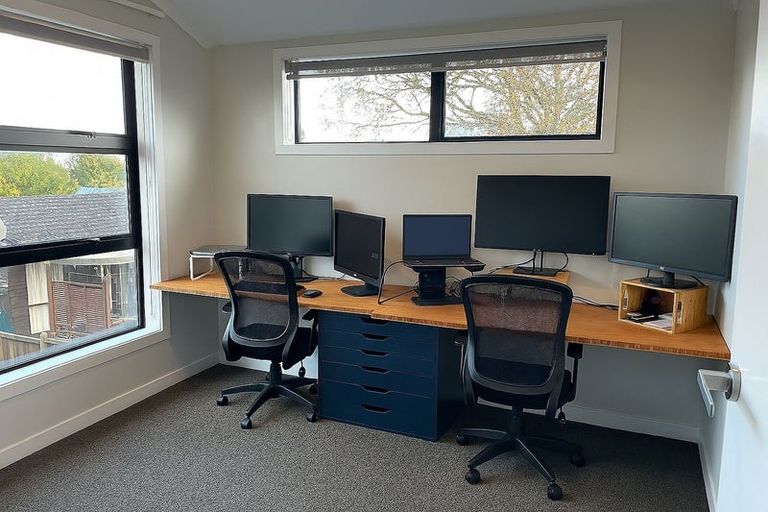 Photo of property in 1/44 Sunnynook Road, Sunnynook, Auckland, 0620