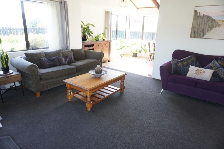 Photo of property in 1 Warwickson Lane, Nawton, Hamilton, 3200