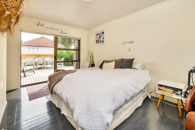 Photo of property in 428 Hibiscus Coast Highway, Orewa, 0931