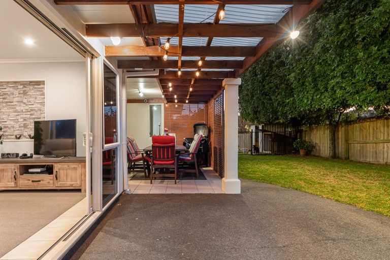 Photo of property in 4 Kestrel Avenue, Welcome Bay, Tauranga, 3112