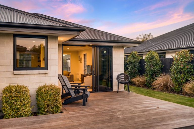 Photo of property in 6 Guyon Street, Marshland, Christchurch, 8083