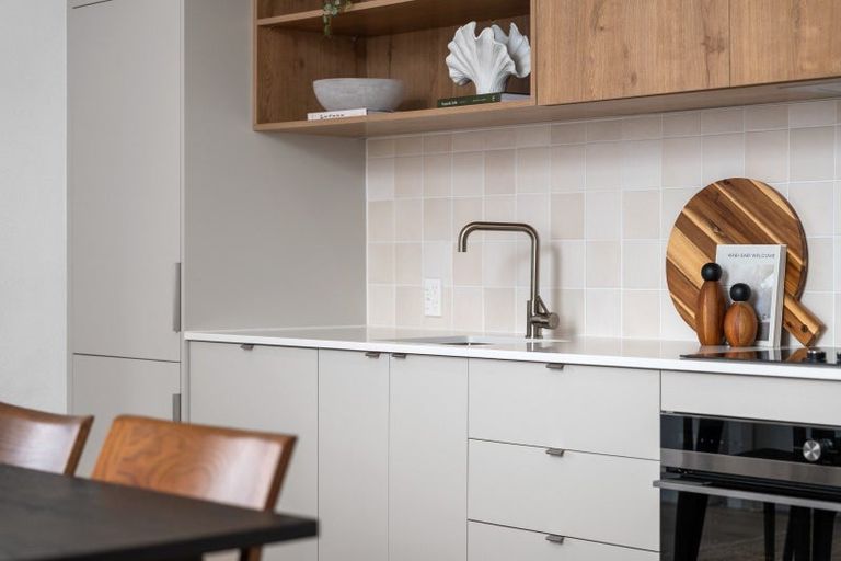 Photo of property in 1/11 Courtenay Place, Te Aro, Wellington, 6011