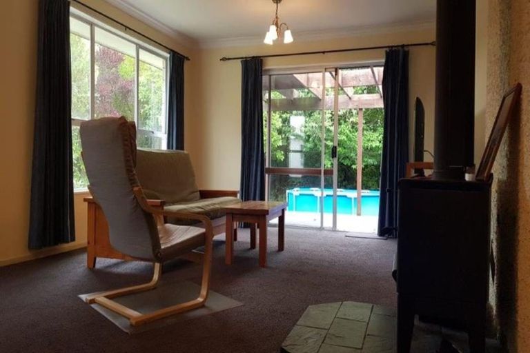 Photo of property in 4 Lydbury Place, Parklands, Christchurch, 8083