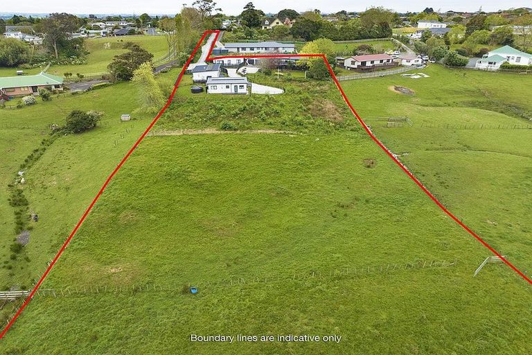Photo of property in 31 Colombo Road, Waiuku, 2123