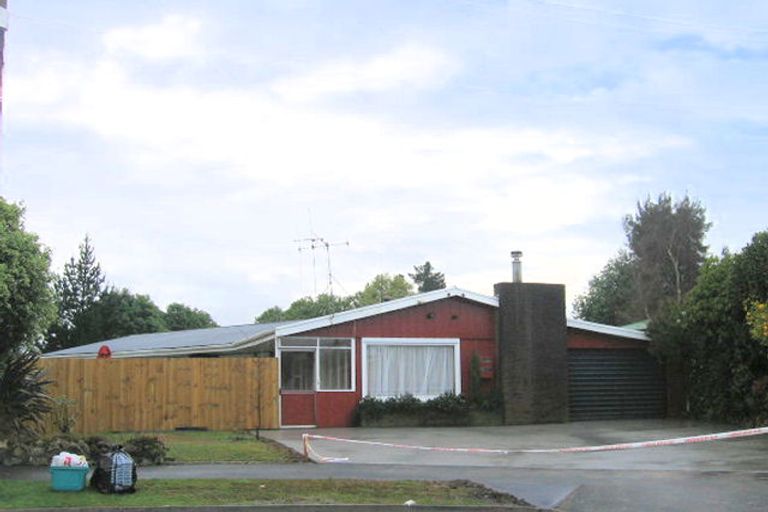 Photo of property in 12 Stewart Place, Melville, Hamilton, 3206