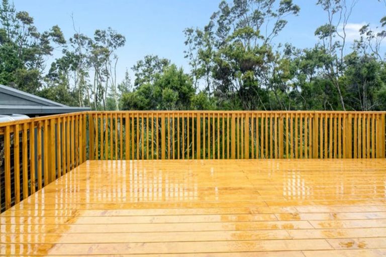 Photo of property in 72 Bur Oak Terrace, Schnapper Rock, Auckland, 0632