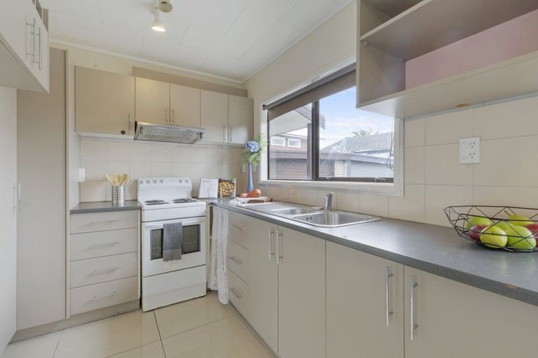 Photo of property in 2/25 Margaret Road, Papatoetoe, Auckland, 2025