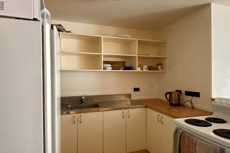 Photo of property in Drummond Street Flats, 19u1 Drummond Street, Mount Cook, Wellington, 6021