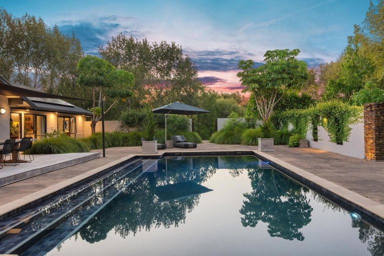 Photo of property in 44 Hardens Lane, Paremoremo, Auckland, 0632