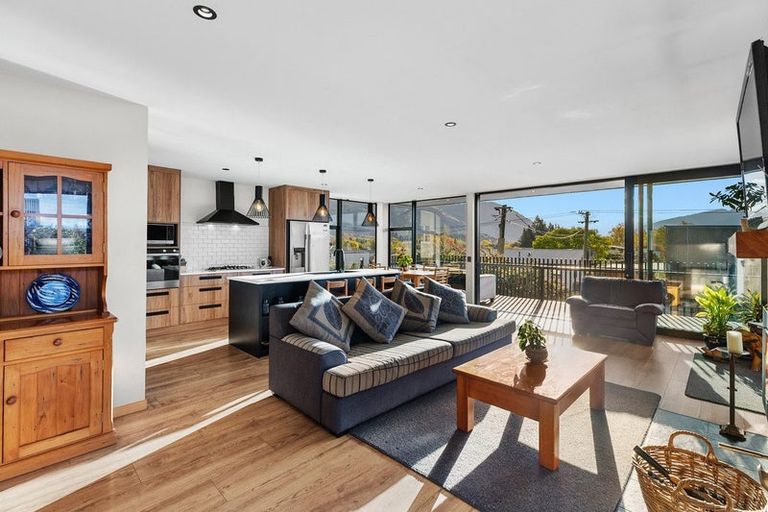Photo of property in 148 Warren Street, Wanaka, 9305
