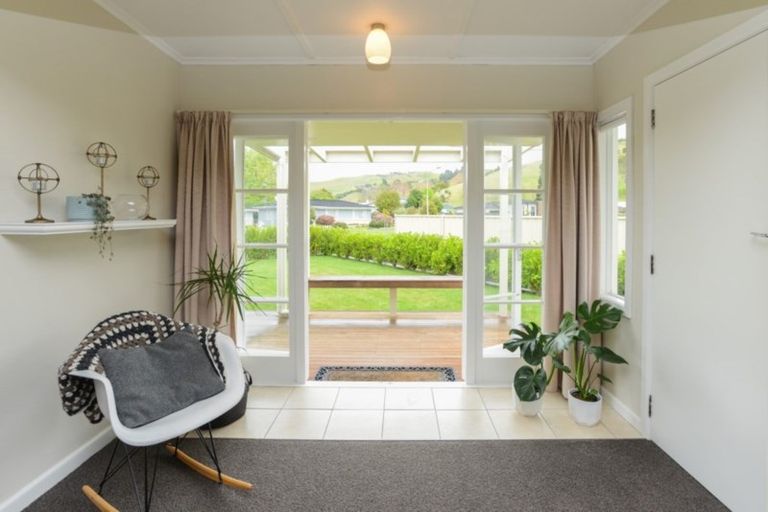 Photo of property in 17 Golding Road, Taradale, Napier, 4112