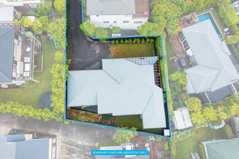 Photo of property in 2/2 Rahopara Street, Castor Bay, Auckland, 0620