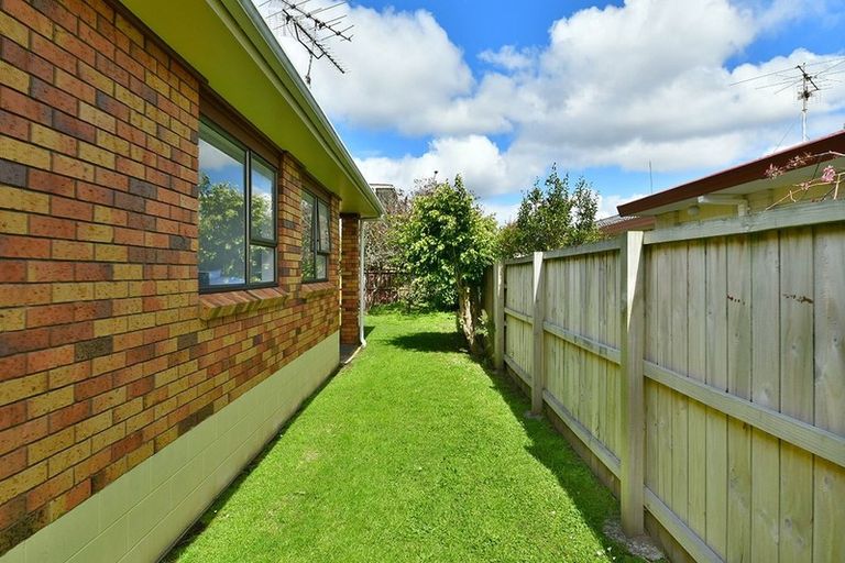 Photo of property in 2/428 Hibiscus Coast Highway, Orewa, 0931