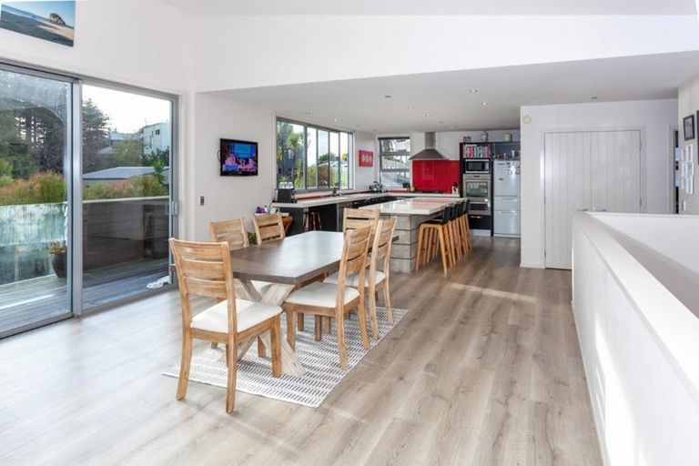 Photo of property in 125 Chevron Crescent, Whangamata, 3620