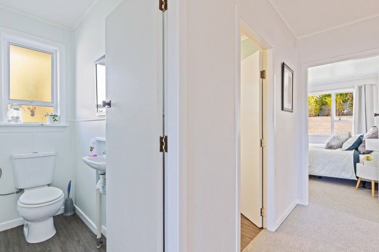 Photo of property in 5 Browne Street, Waitara, 4320