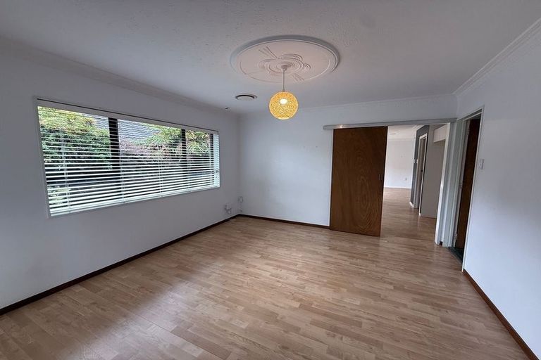 Photo of property in 104 Waterloo Crescent, Hokowhitu, Palmerston North, 4410