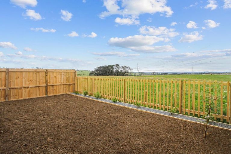 Photo of property in 68 Puwha Street, Massey, Auckland, 0614