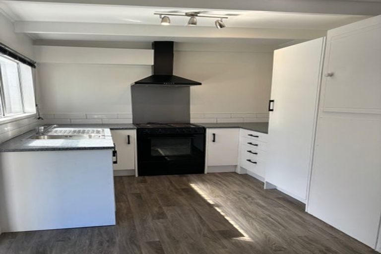 Photo of property in 2/21 Takanini Road, Takanini, 2112