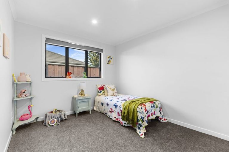 Photo of property in 18 Nukuroa Close, Waitara, 4320