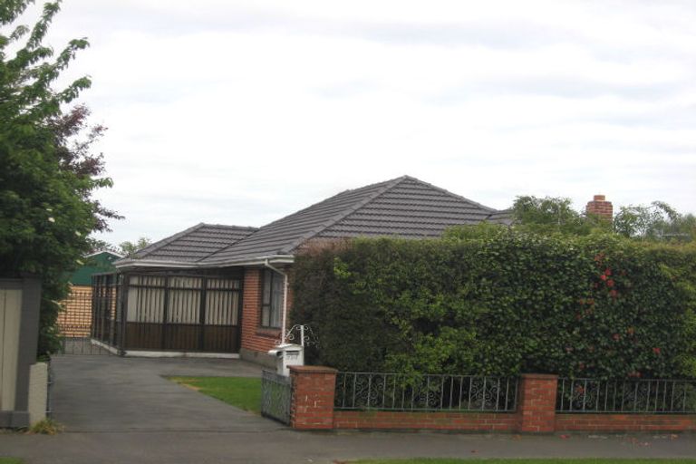 Photo of property in 220 Harewood Road, Bishopdale, Christchurch, 8053
