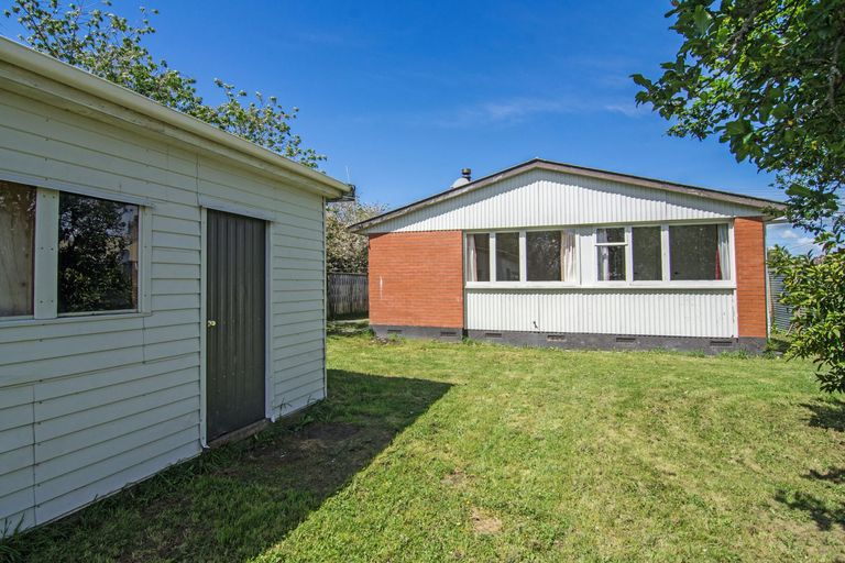 Photo of property in 20 Clyde Street, Island Bay, Wellington, 6023